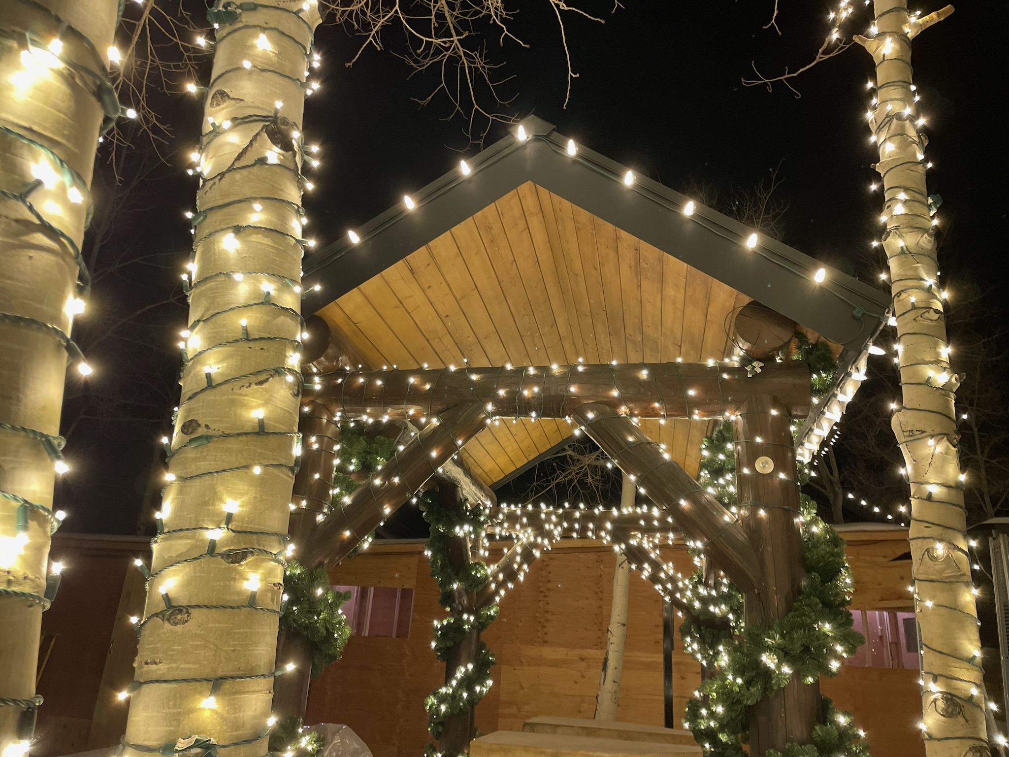 Maroon Creek Lighting 1